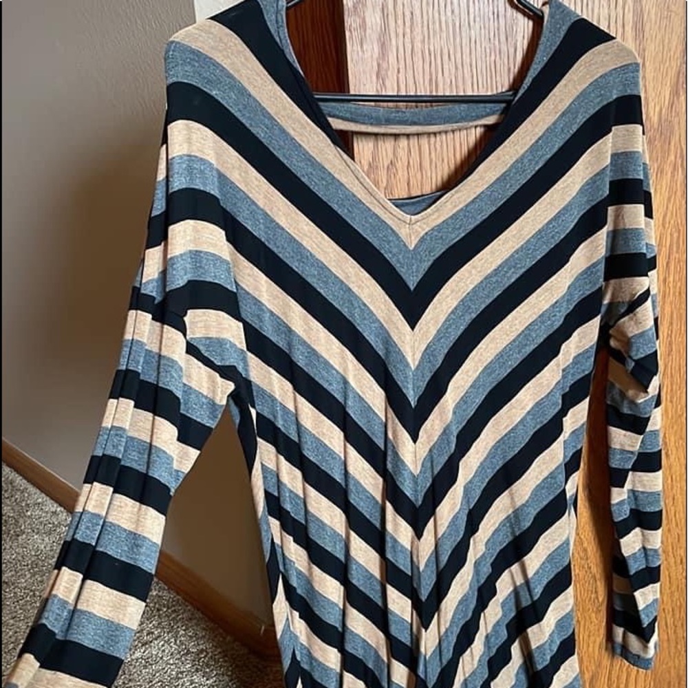 Large brown/black/grey dress shirt